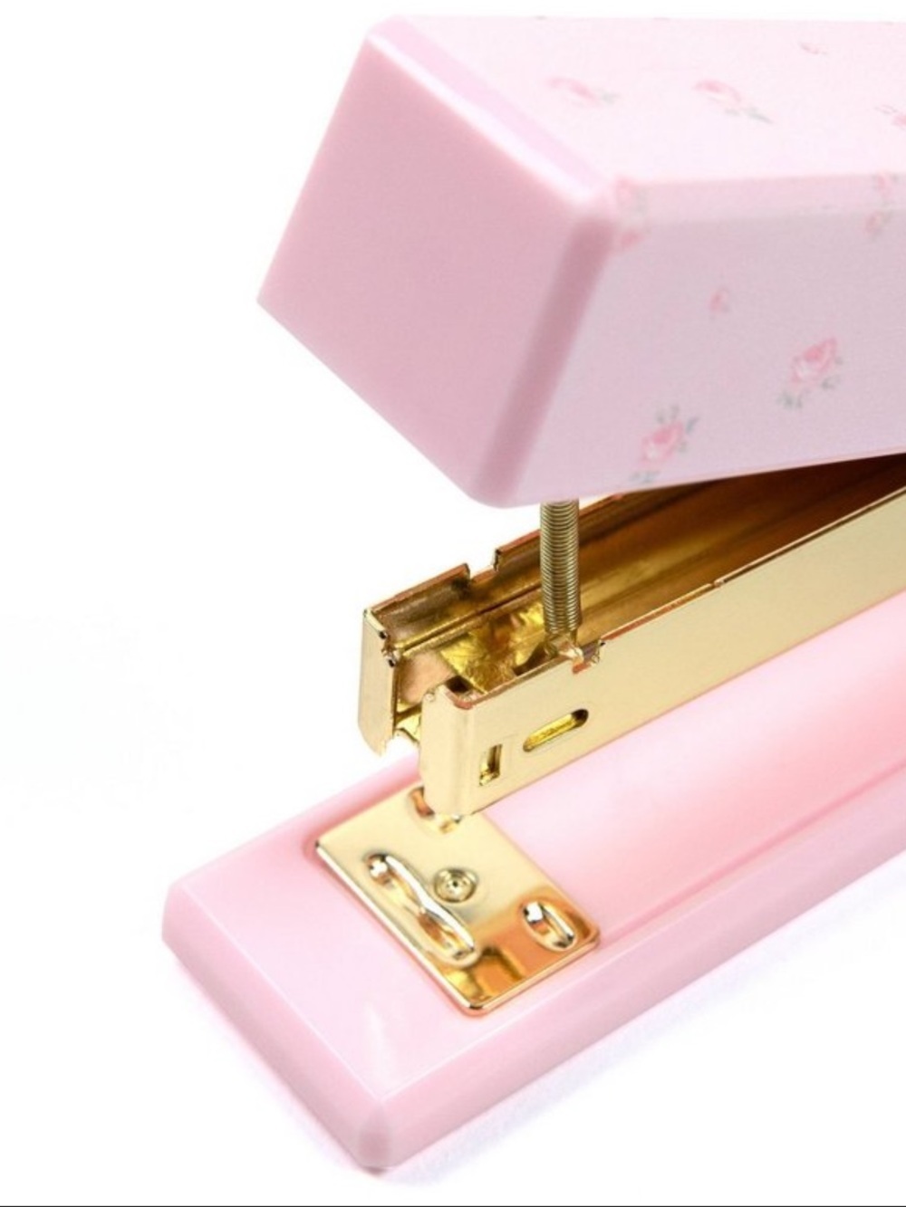 LoveShackFancy x Target - Yoobi
Blooming Heirloom Stapler Strawberry
Macaroon - Picture 5 of 11